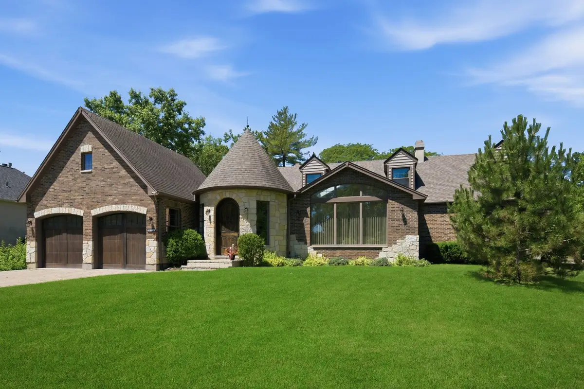10S230 Grant Street, Burr Ridge, IL 60527 - #1