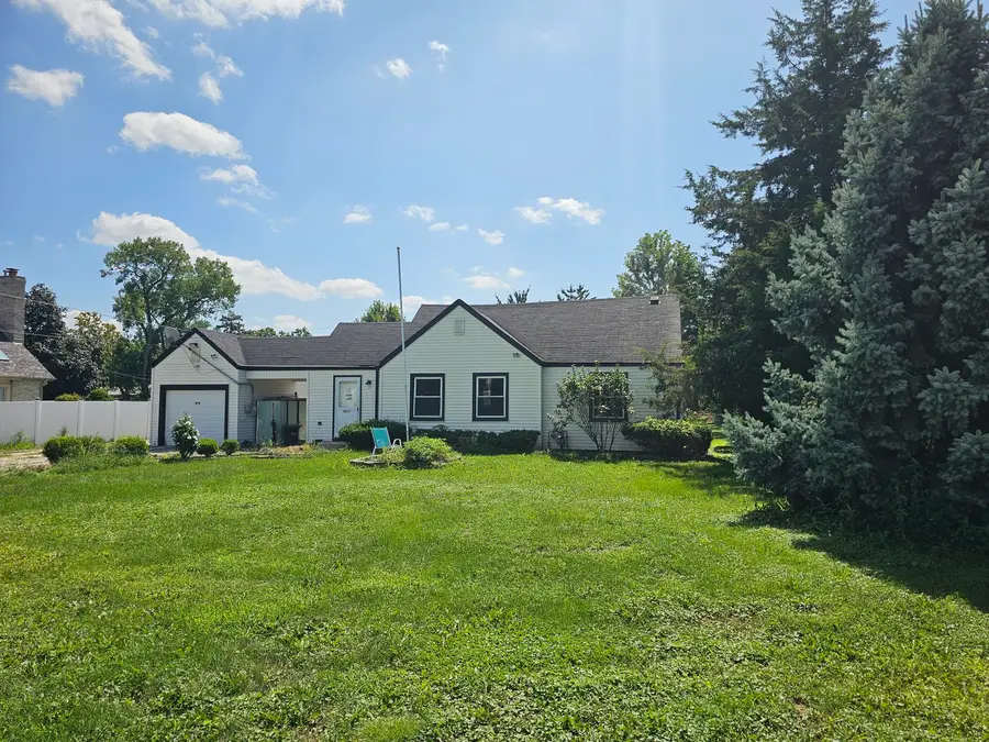 7911 W 92nd Street, Hickory Hills, IL 60457 - #2
