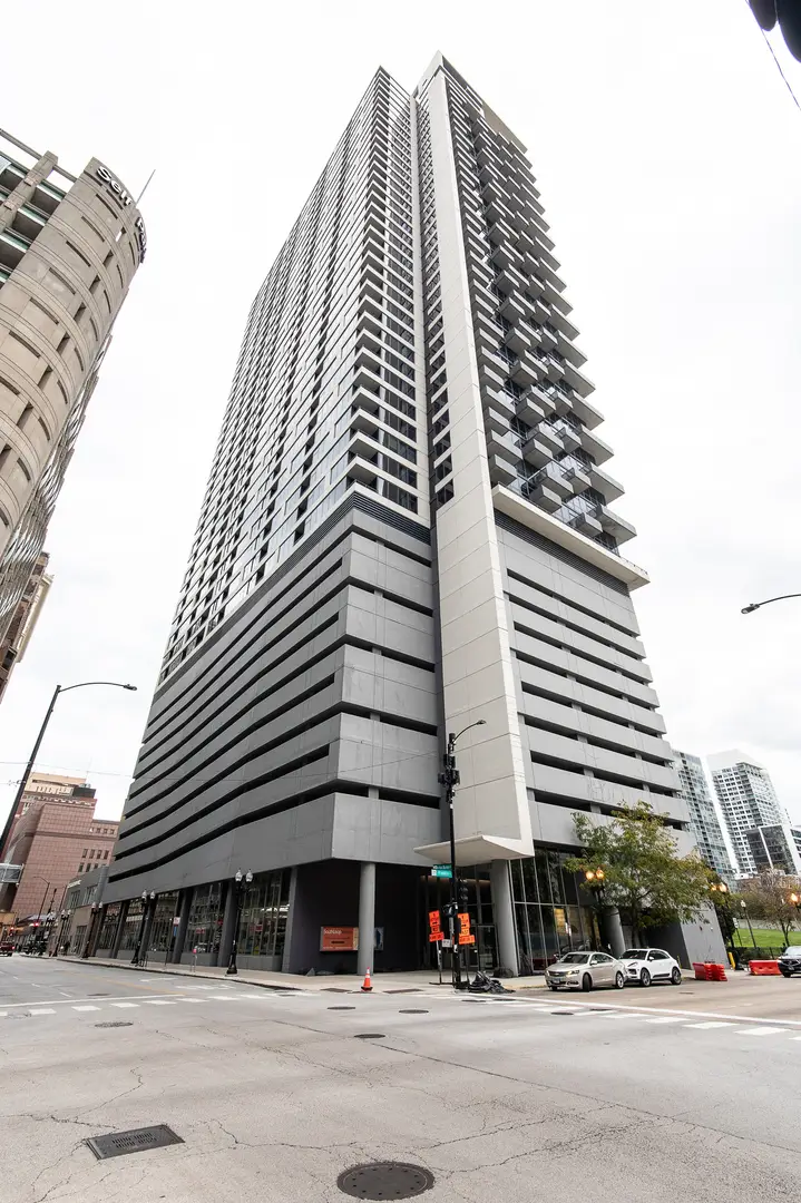 235 W Van Buren Street #2216, Chicago, IL 60607 - #1