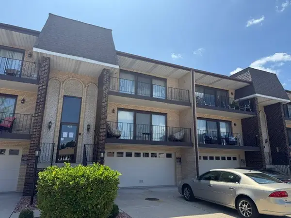 4125 W 93rd Place #B, Oak Lawn, IL 60453
