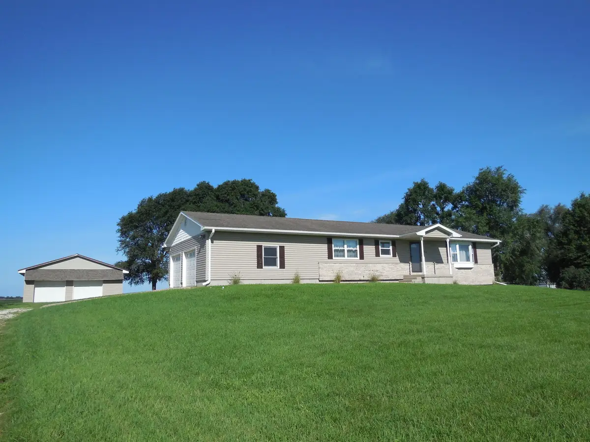 5385 Hoover Road, Rock Falls, IL 61071 - #1