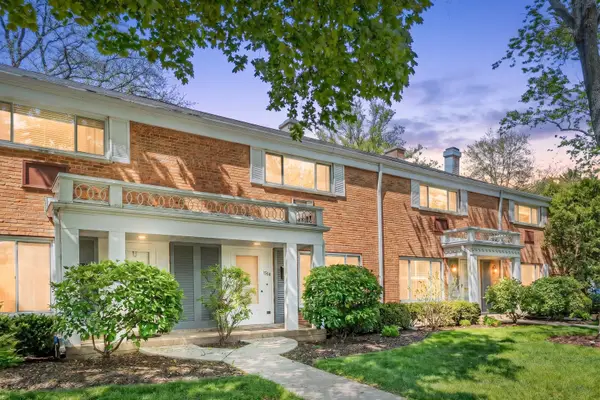 1534 Palmgren Drive, Glenview, IL 60025
