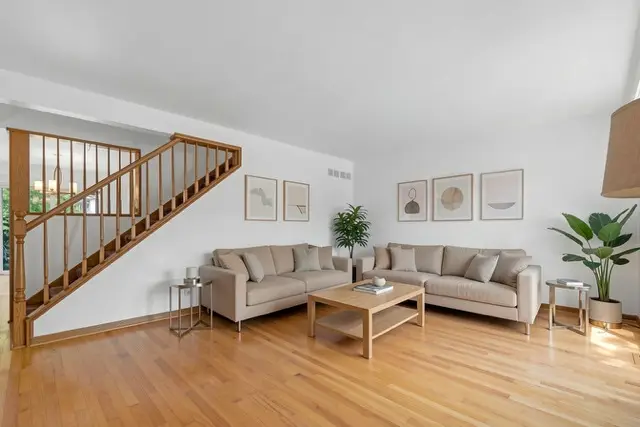 1534 Palmgren Drive, Glenview, IL 60025 - #3