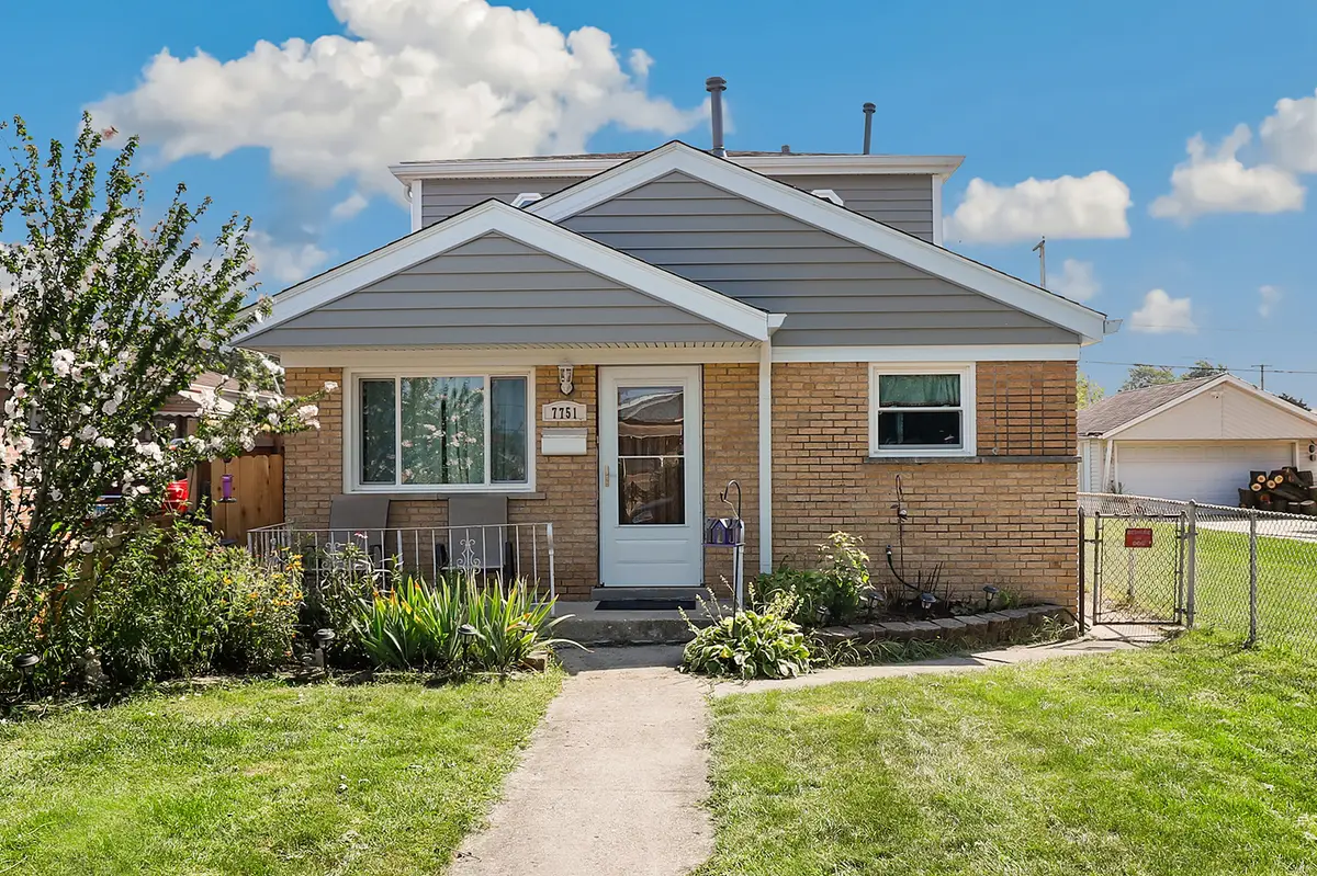 7751 Massasoit Avenue, Burbank, IL 60459 - #1