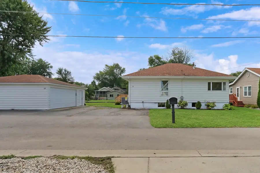 28 Lakeside Lane, Fox Lake, IL 60020 - #3