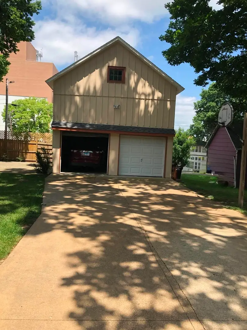 219 W 4th Street, Pecatonica, IL 61063 - #2