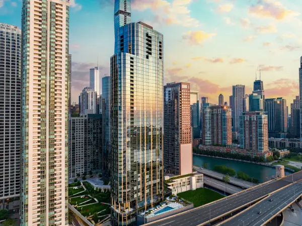 211 N Harbor Drive #2607, Chicago, IL 60601