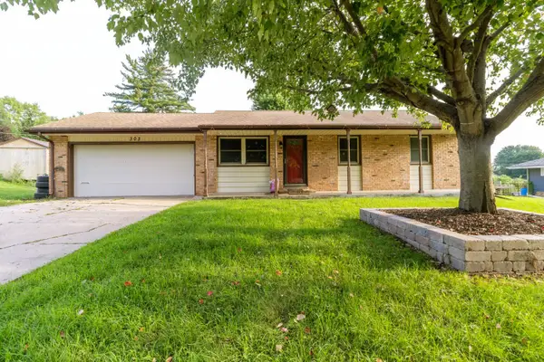 303 Hough Drive, Machesney Park, IL 61115
