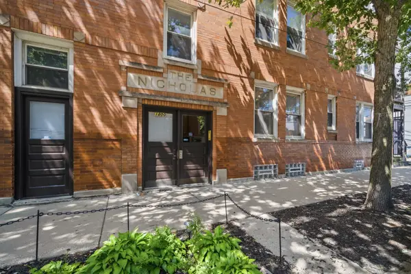 1800 W Superior Street #1N, Chicago, IL 60622