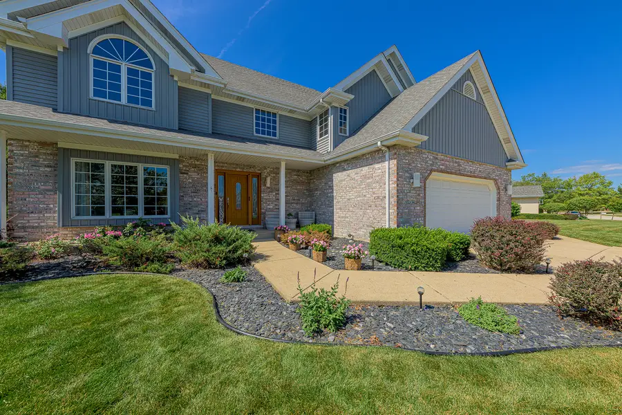 19400 Stonehenge Drive, Mokena, IL 60448 - #2