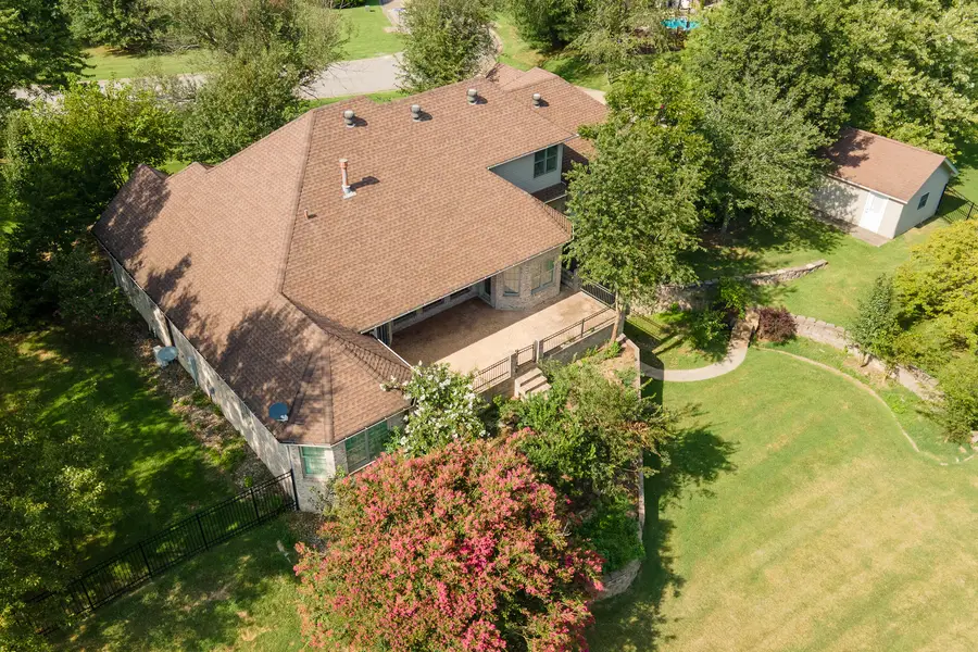 2201 Kingspointe Drive, Marion, IL 62959 - #2