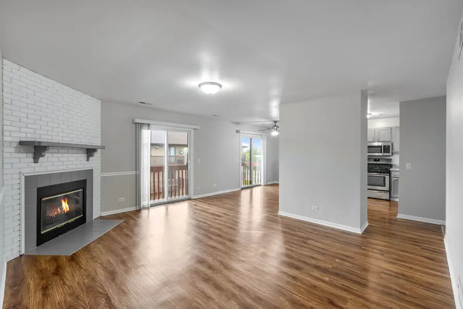 720 Sundown Road #F, South Elgin, IL 60177 - #2