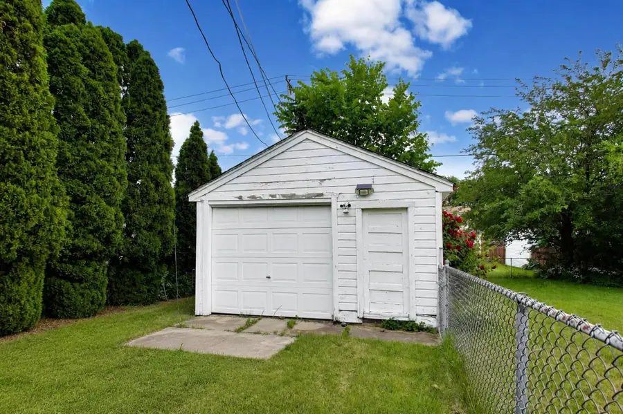 5141 N Octavia Avenue, Harwood Heights, IL 60706 - #2