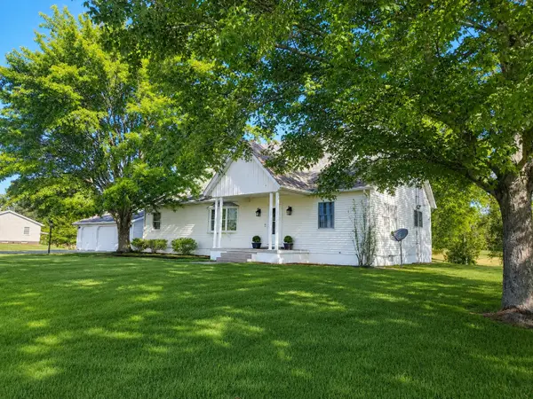 6463 State Route 154 Highway, Duquoin, IL 62832