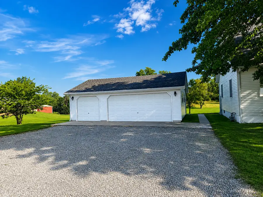 6463 State Route 154 Highway, Sunfield, IL 62832 - #3