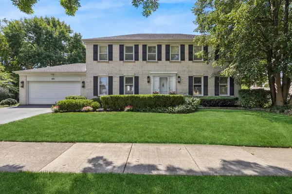 601 W Kingsley Drive, Arlington Heights, IL 60004