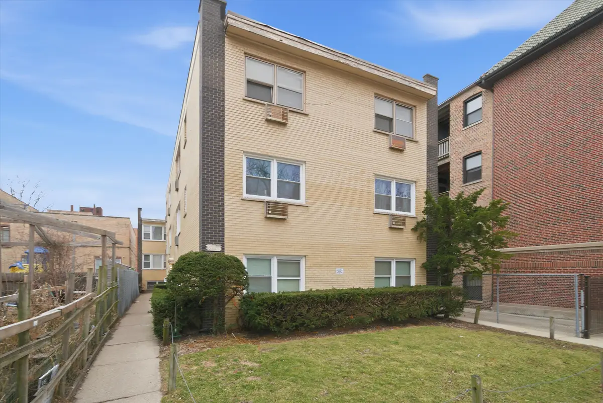 6921 N Ashland Boulevard #3A, Chicago, IL 60626 - #1