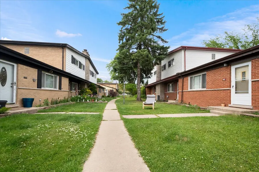 416 Glendale Road, Glenview, IL 60025 - #3