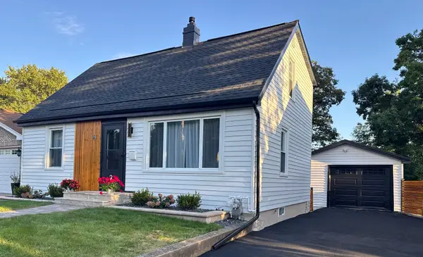 4 Ridge Road, Lemont, IL 60439
