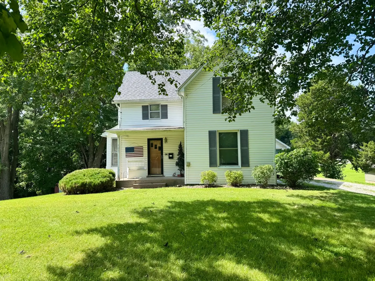 507 SE 4th Avenue, Aledo, IL 61231 - #1