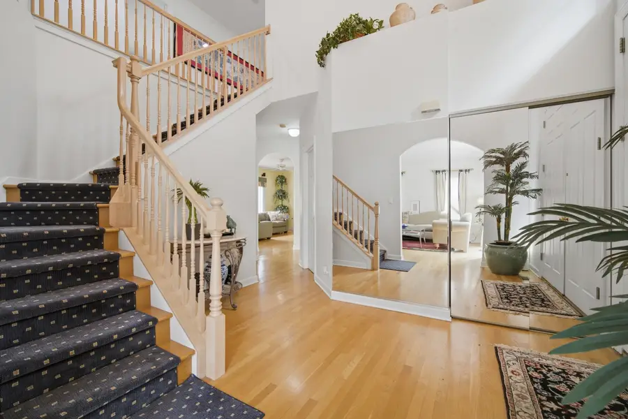 9254 Nagle Avenue, Morton Grove, IL 60053 - #3