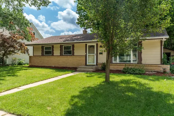 4715 Cleveland Avenue, Rockford, IL 61108