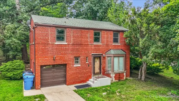 10742 S Longwood Drive, Chicago, IL 60643