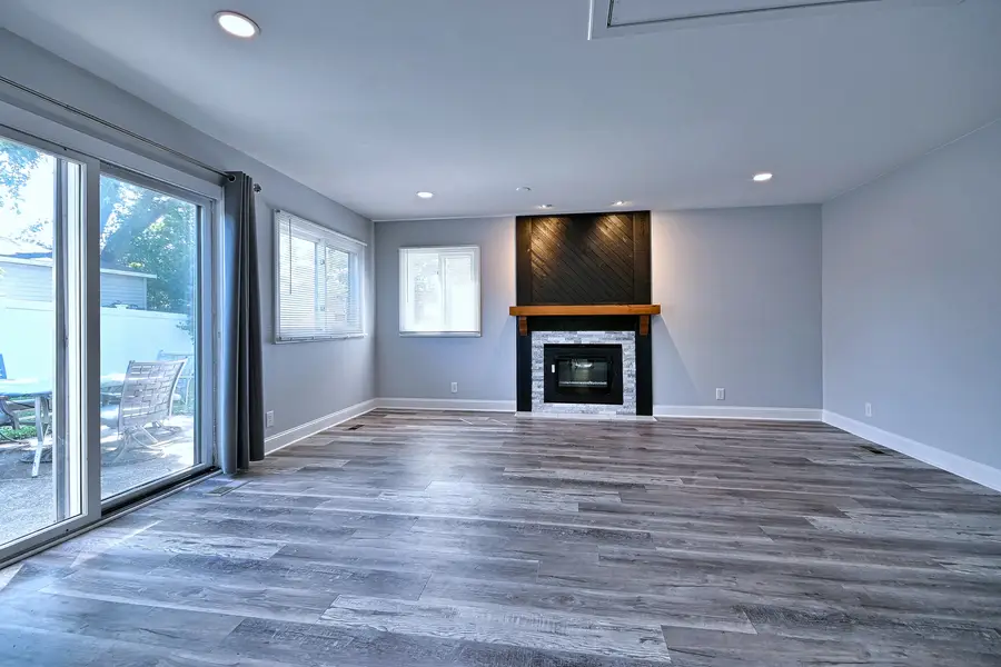 129 Springleaf Drive, Bolingbrook, IL 60440 - #3