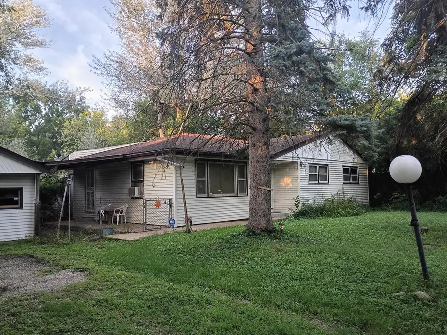 22W254 Irving Park Road, Roselle, IL 60172 - #2