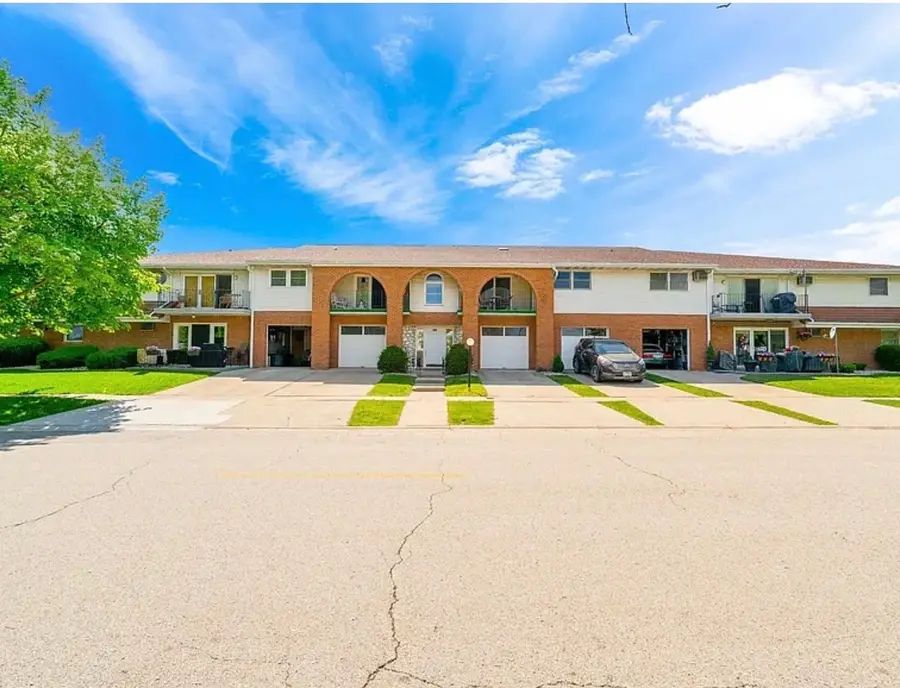 2500 Sycamore Drive #106, Morris, IL 60450 - #2