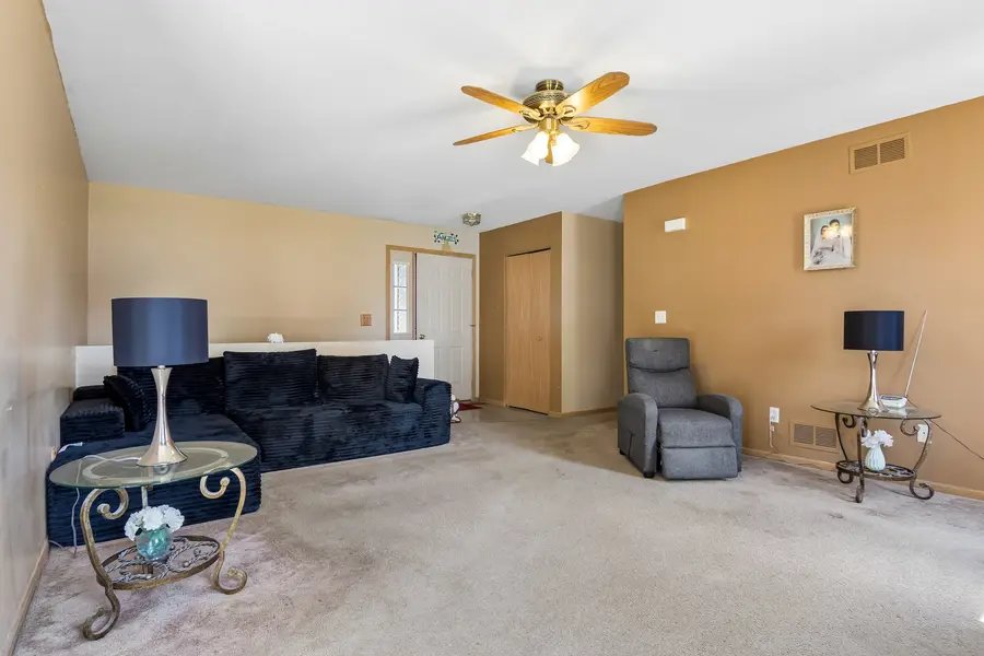 92 Prairiefield Avenue, Cortland, IL 60112 - #3