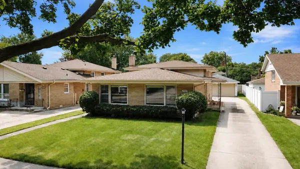 1638 Forest Road, La Grange Park, IL 60526