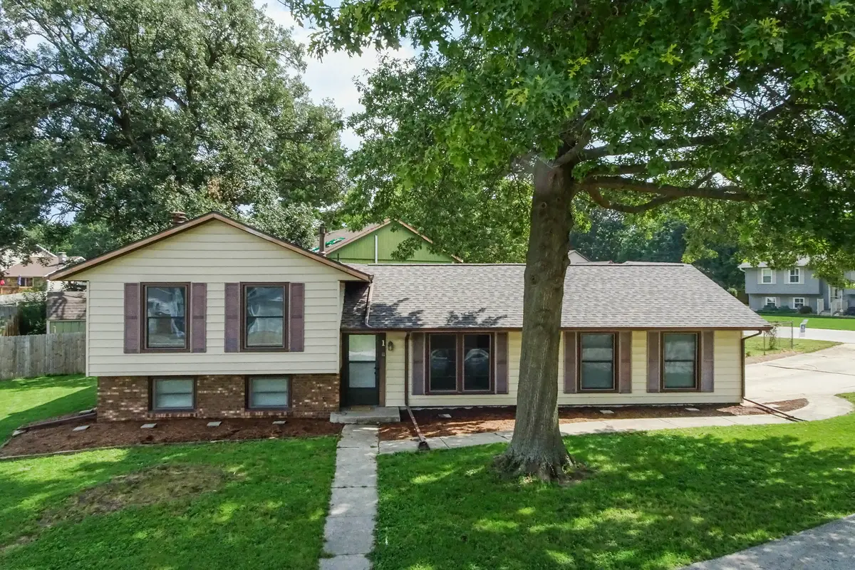 1 Timber View Drive, Bloomington, IL 61701 - #1