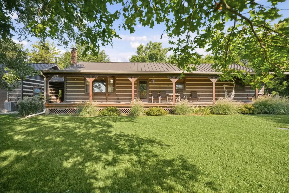 27440 E County Road 1700 N, Oakland, IL 61943 - #1