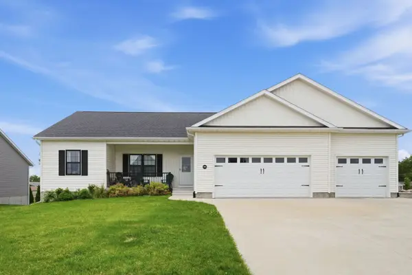 909 14th Street, Rapids City, IL 61278