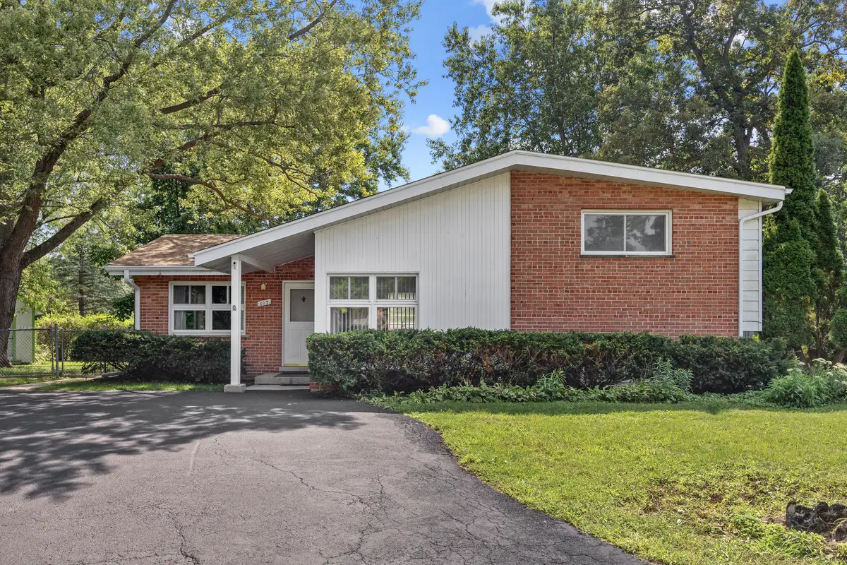 603 Gregg Road, Northbrook, IL 60062 - #1
