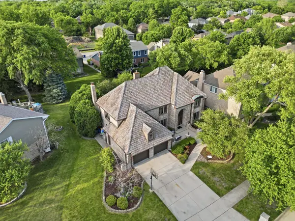 10650 Wildwood Drive, Palos Park, IL 60464
