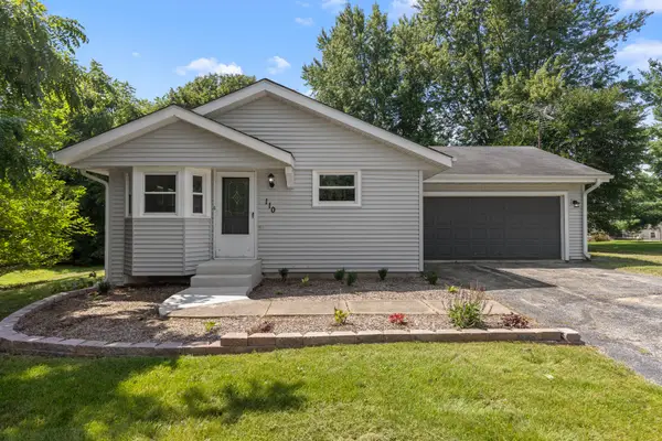 110 Poseidon Lane Sw, Poplar Grove, IL 61065