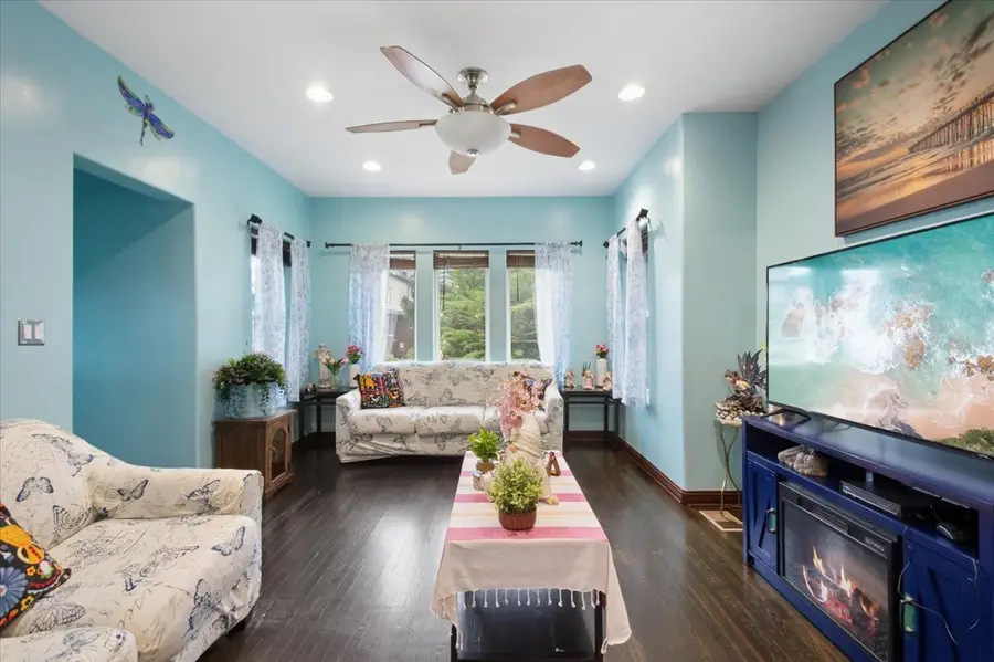 1444 Gunderson Avenue, Berwyn, IL 60402 - #2