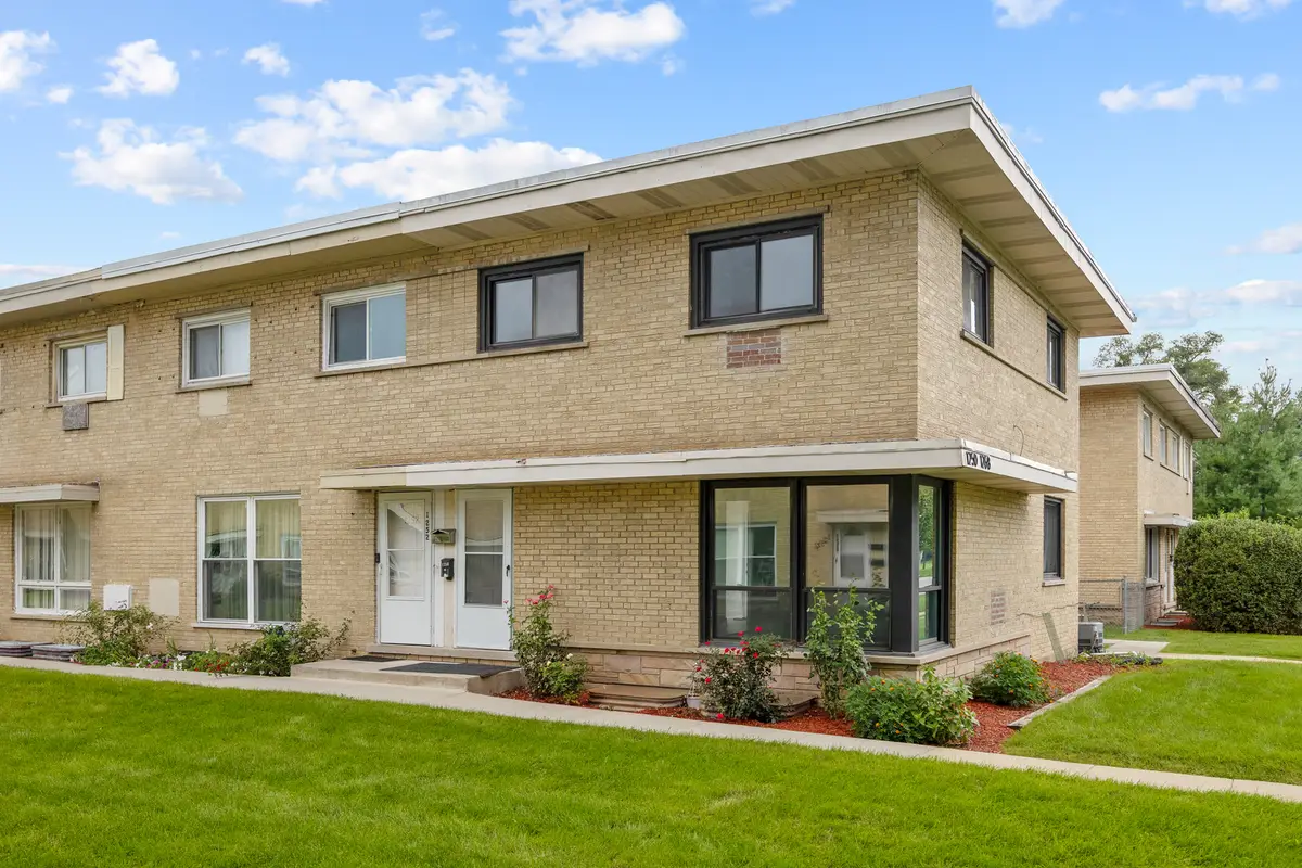 1250 N Wheeling Road, Mount Prospect, IL 60056 - #1