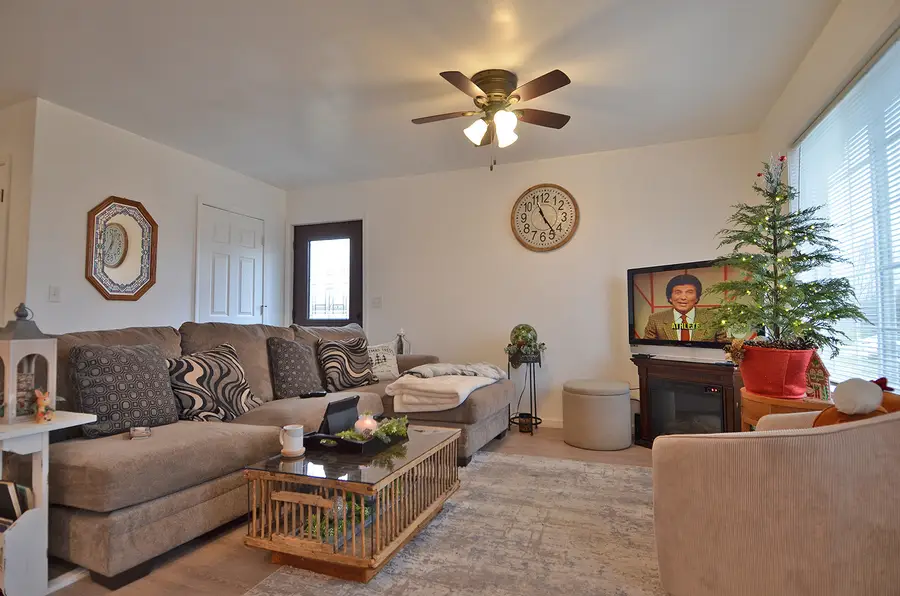 311 24th Avenue, Ottawa, IL 61350 - #2