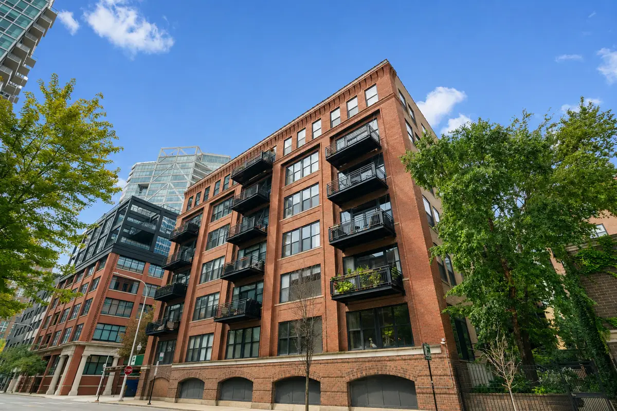 520 W Huron Street #609, Chicago, IL 60654 - #1