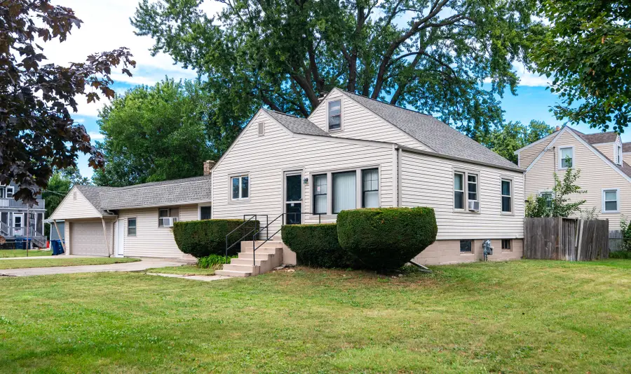 100 Country Club Drive, Northlake, IL 60164 - #2