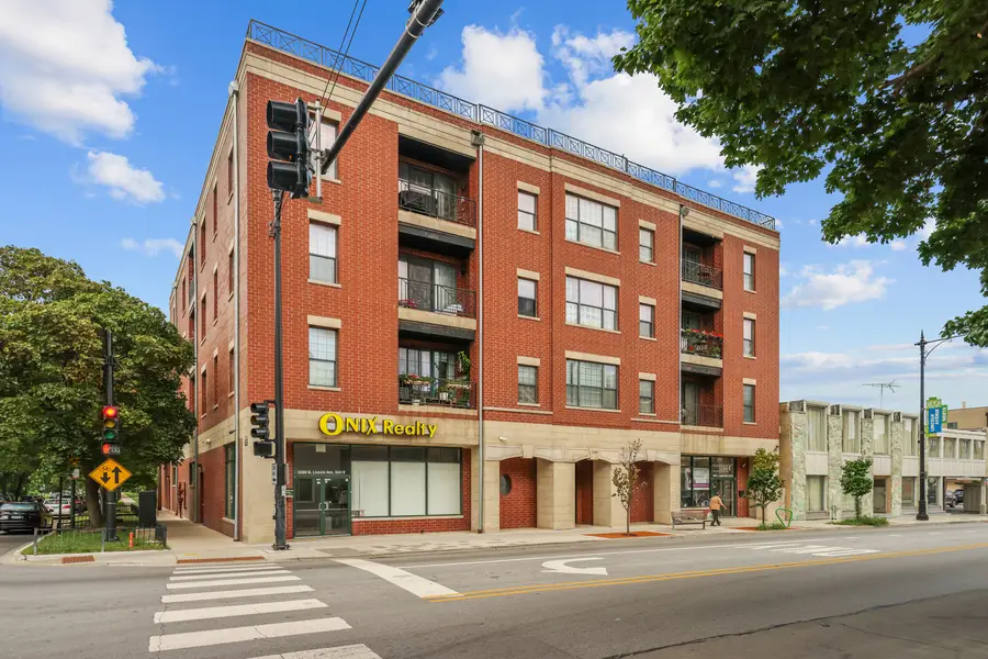 5300 N Lincoln Avenue #3C, Chicago, IL 60625 - #2
