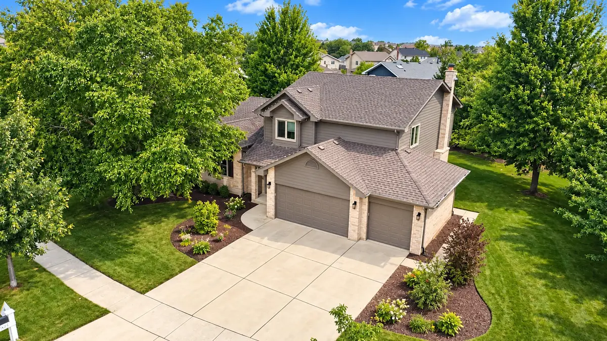 8424 Hollybrook Lane, Tinley Park, IL 60487 - #1