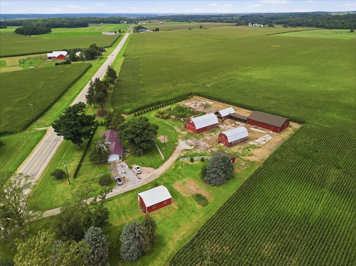 9896 Lincoln Road, Morrison, IL 61270 - #1