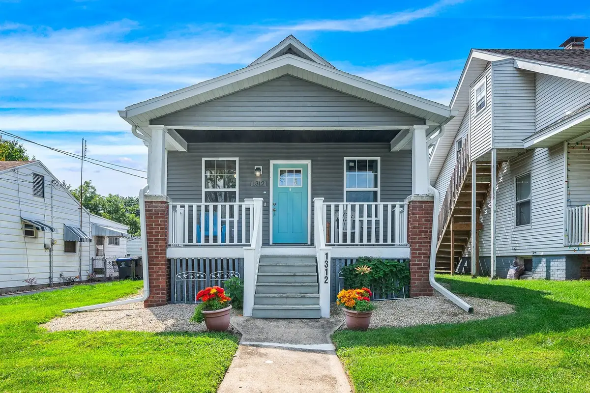 1312 W Grove Street, Bloomington, IL 61701 - #1