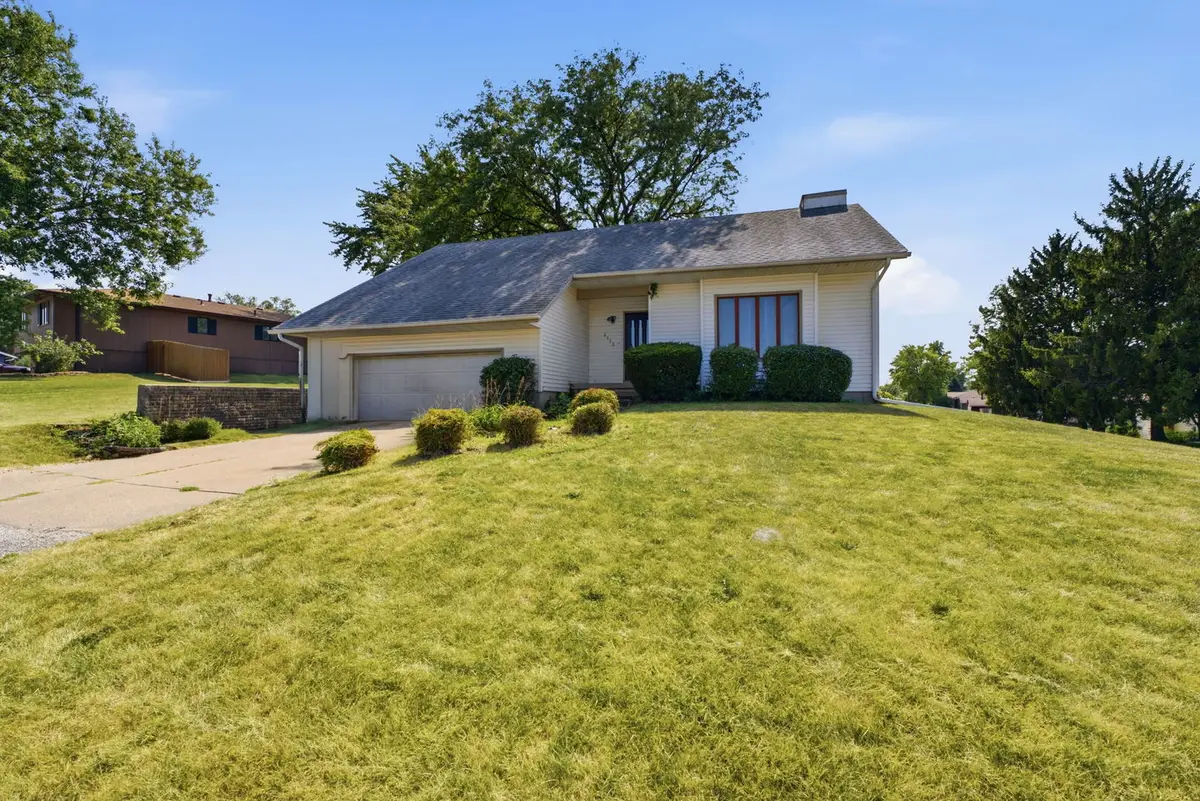 4135 W Rusholme Street, Davenport, IA 52804 - #1