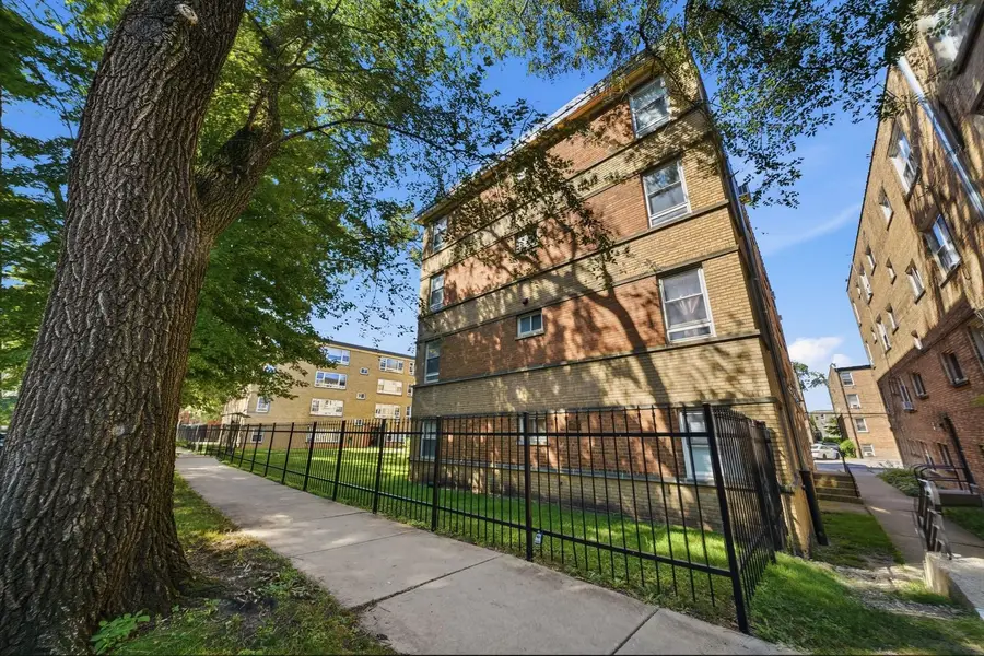 6112 N Damen Avenue #2, Chicago, IL 60659 - #3