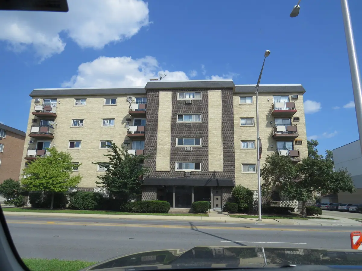 1247 S Harlem Avenue #401, Berwyn, IL 60402 - #1